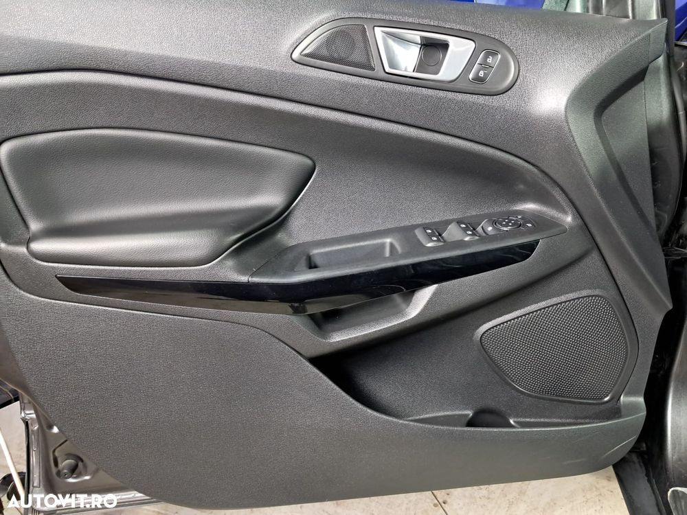 Ford EcoSport - 10