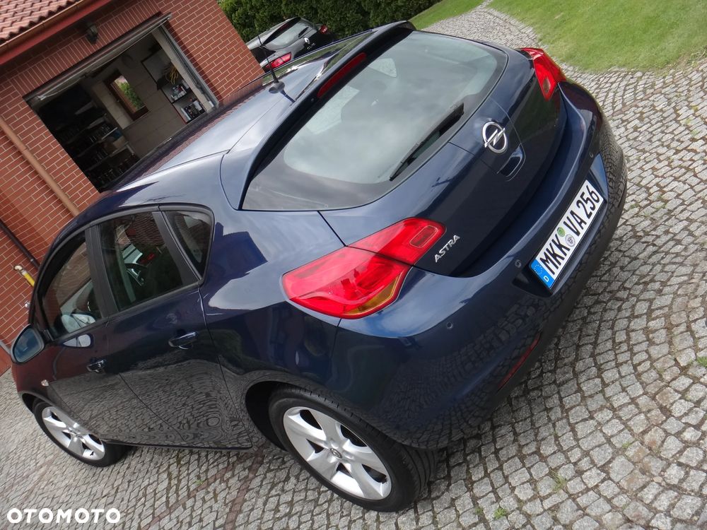 Opel Astra 1.6 Edition Sport - 26