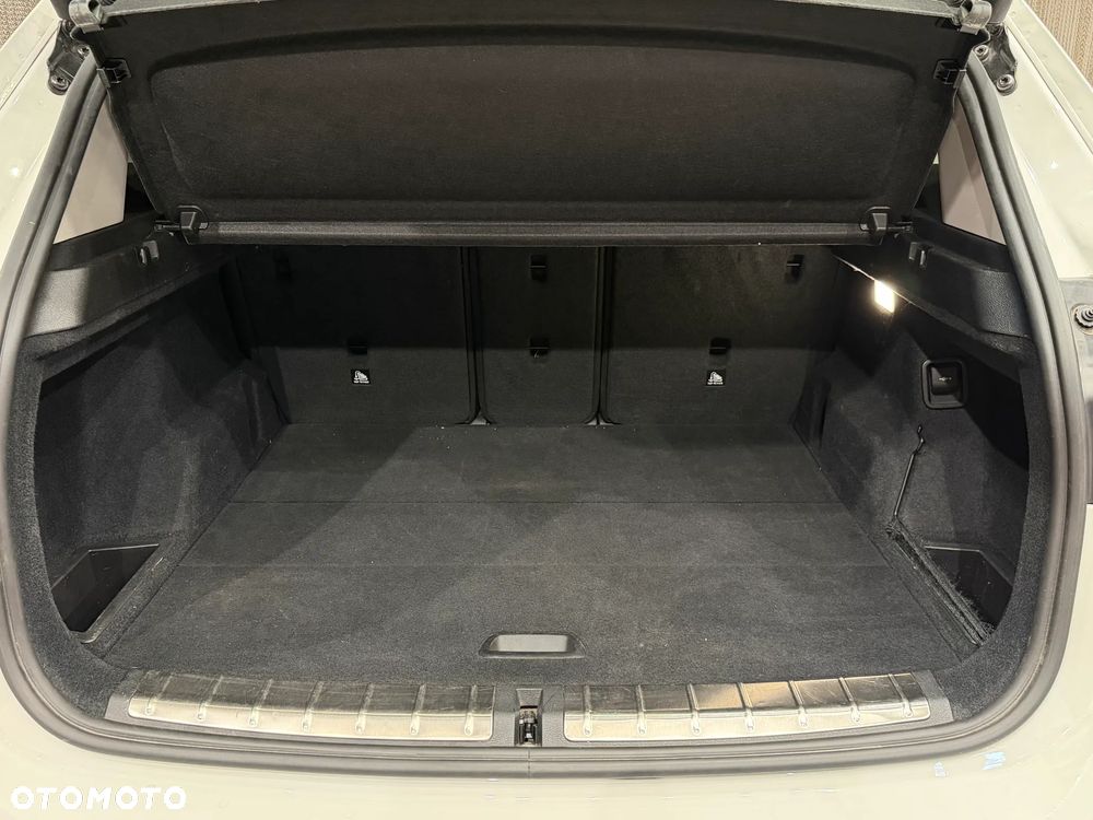 BMW X1 sDrive18i Sport Line - 12