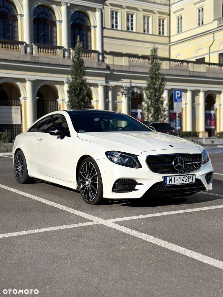 Mercedes-Benz Klasa E 220 d Coupe 4-Matic 9G-TRONIC - 13