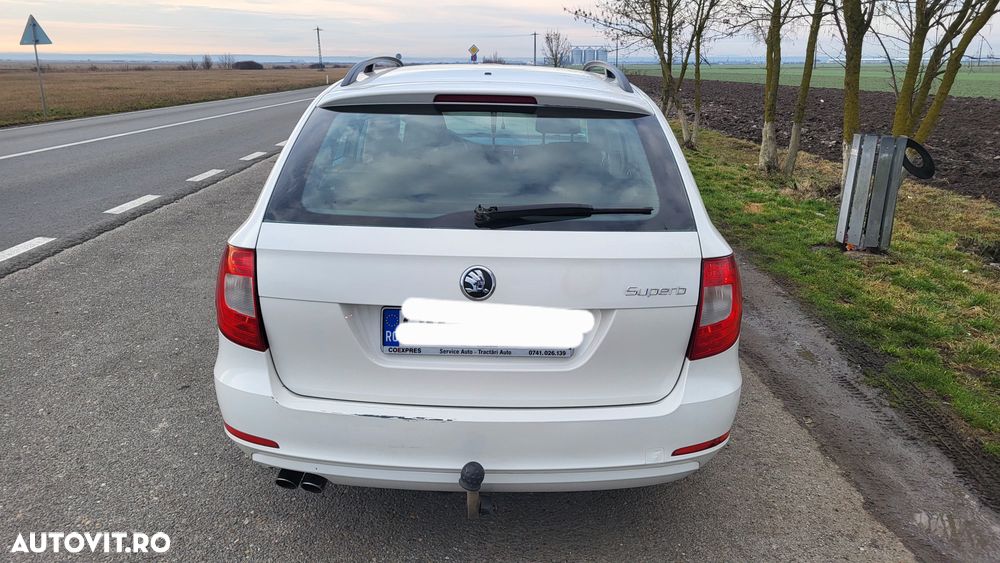 Skoda Superb 2.0 TDI FAMILY - 8