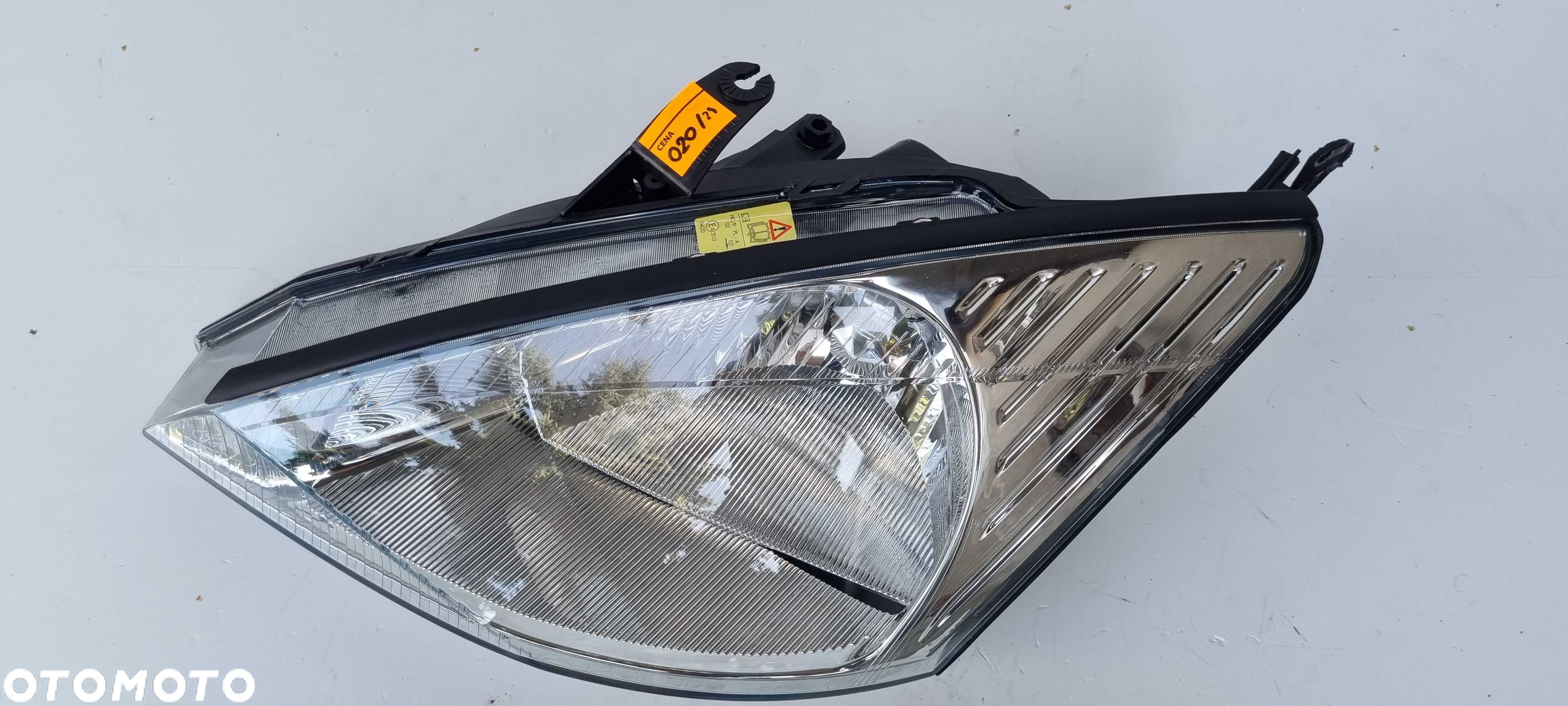 FORD Focus MK1 Lampa Reflektor Lewy r98-04 Lift Kraków - 2