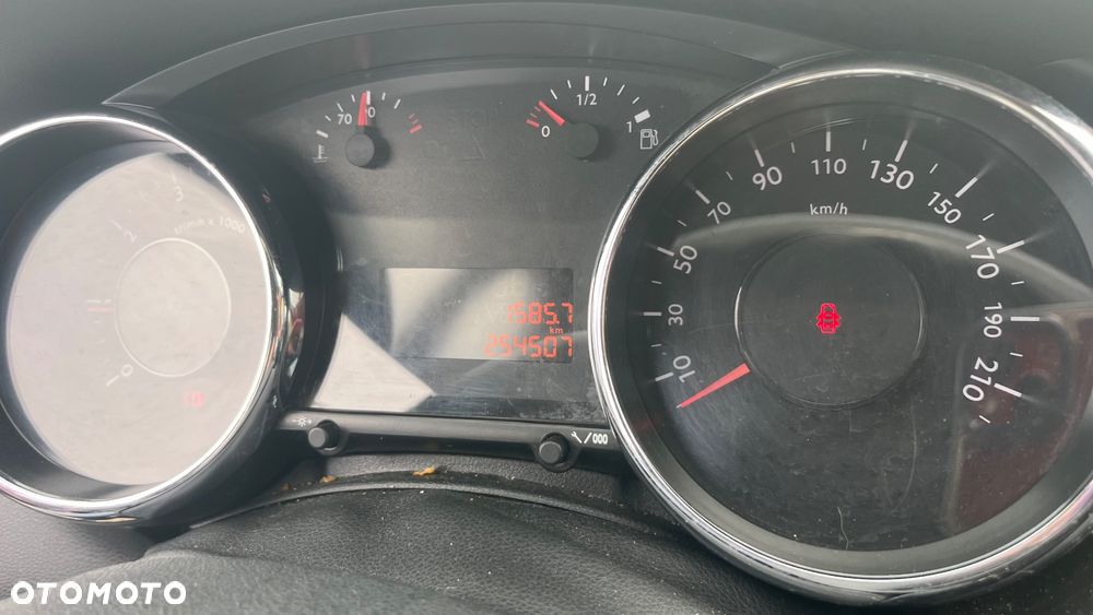 Renault Fluence - 22