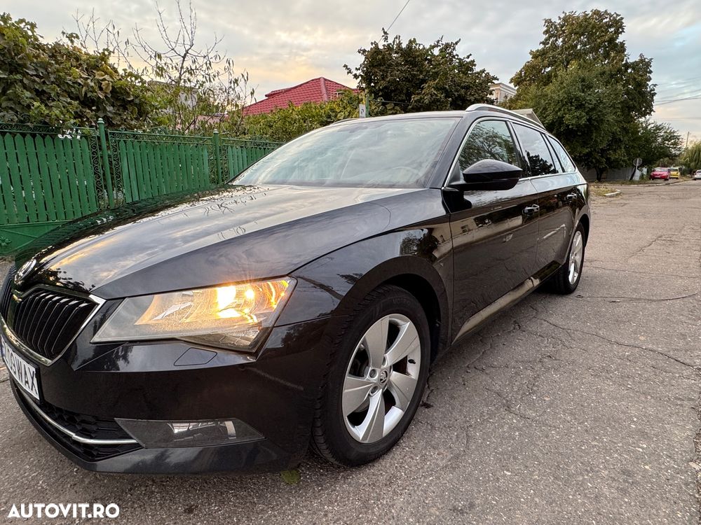 Skoda Superb 2.0 TDI Ambition - 1