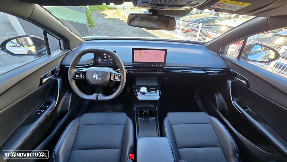 MG MG4 64 kWh Luxury - 9