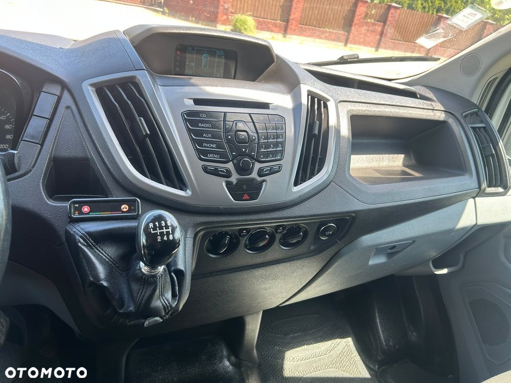 Ford Transit - 10