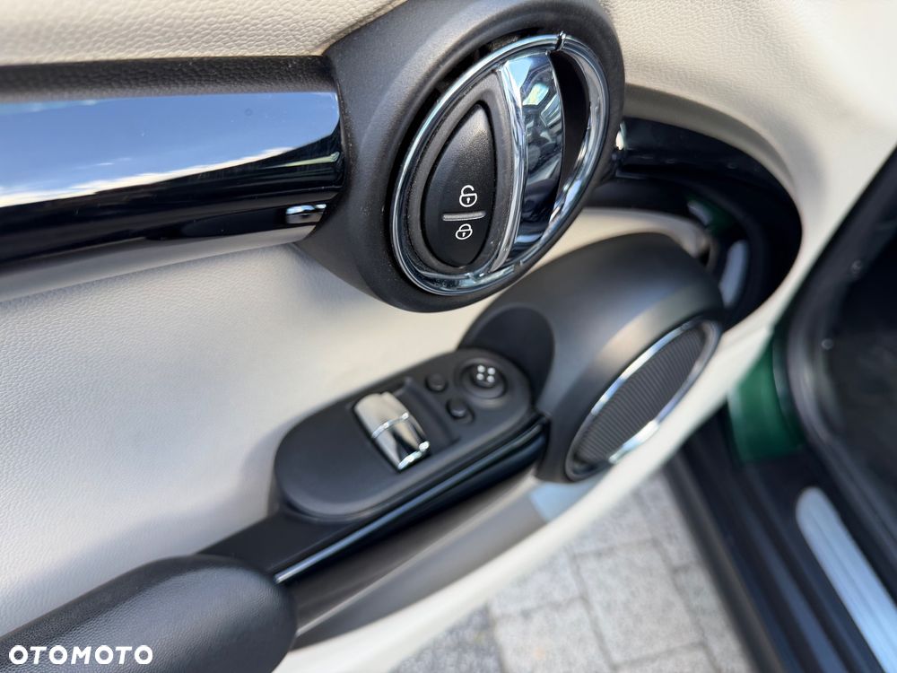MINI Cooper S Sport-Aut - 19