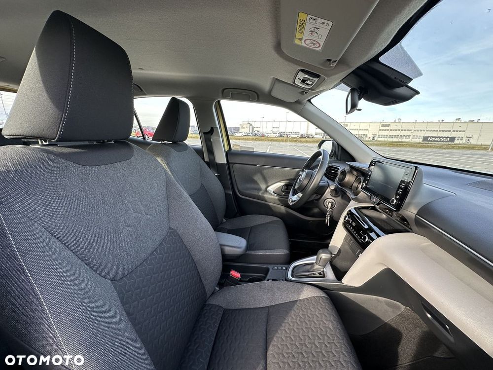 Toyota Yaris Cross Hybrid 1.5 Comfort - 16