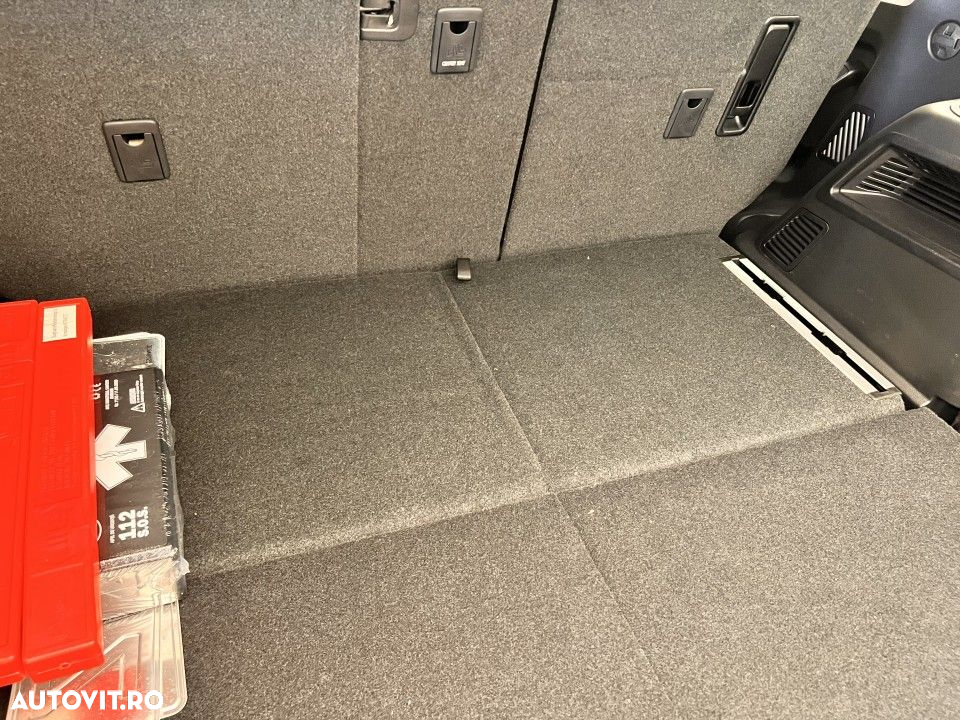 Toyota Land Cruiser - 31