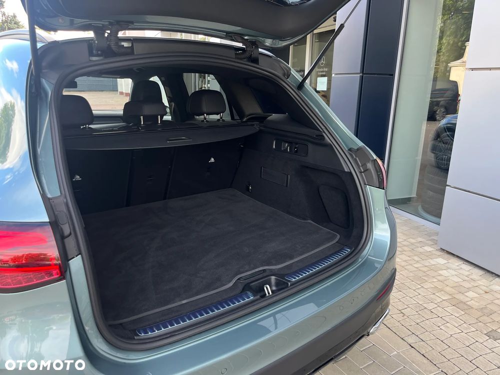 Mercedes-Benz GLC - 11
