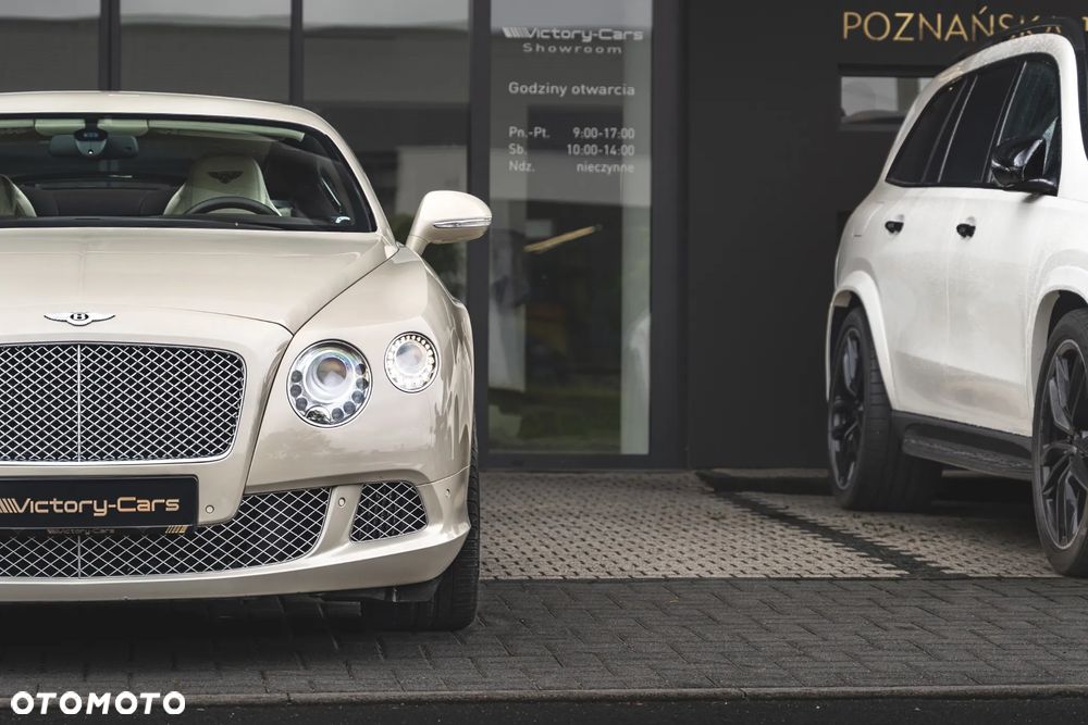 Bentley Continental GT - 13