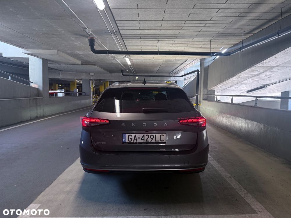 Skoda Superb 2.0 TDI SCR L&K DSG - 3