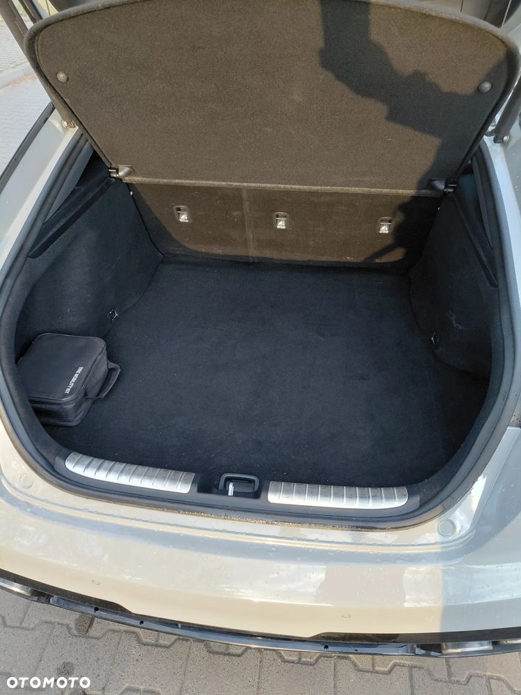 Kia Stinger 3.3 T-GDI AWD GT - 12