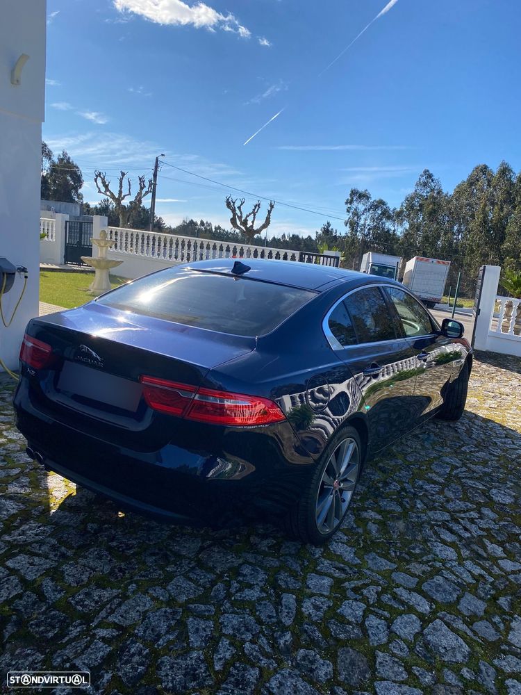 Jaguar XE 2.0 D Prestige Aut. - 34