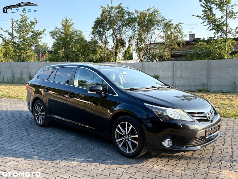 Toyota Avensis Touring Sports 1.8 Executive - 4