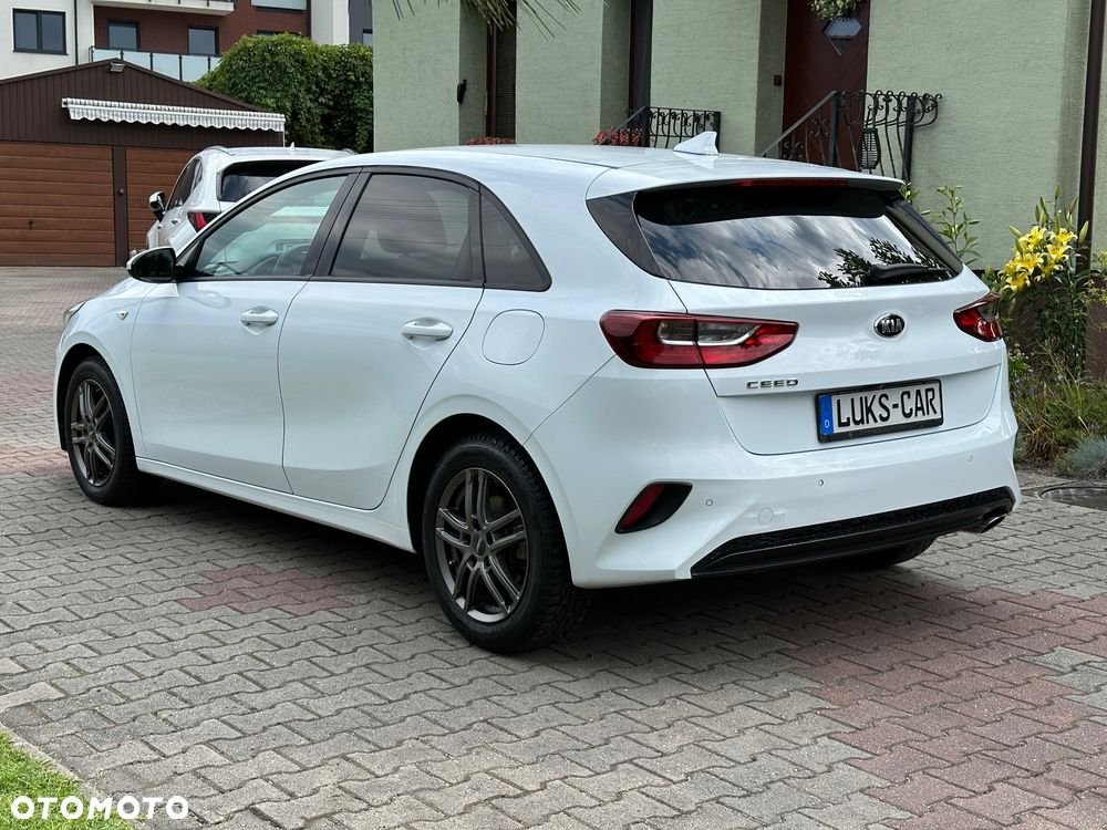 Kia Ceed 1.4 L Business Line Plus - 3