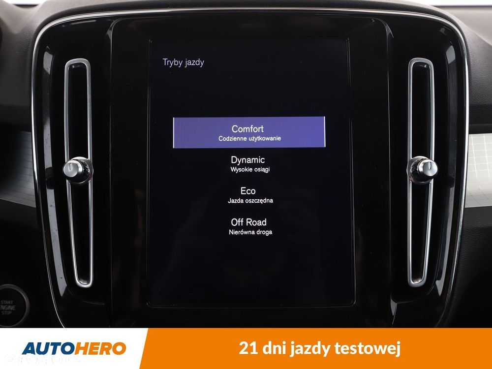 Volvo XC 40 D3 Momentum - 25