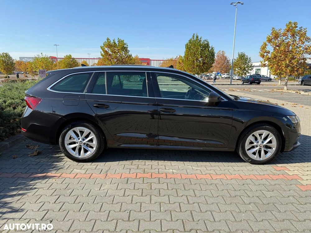 Skoda Octavia Combi 2.0 TDI DSG Style - 6