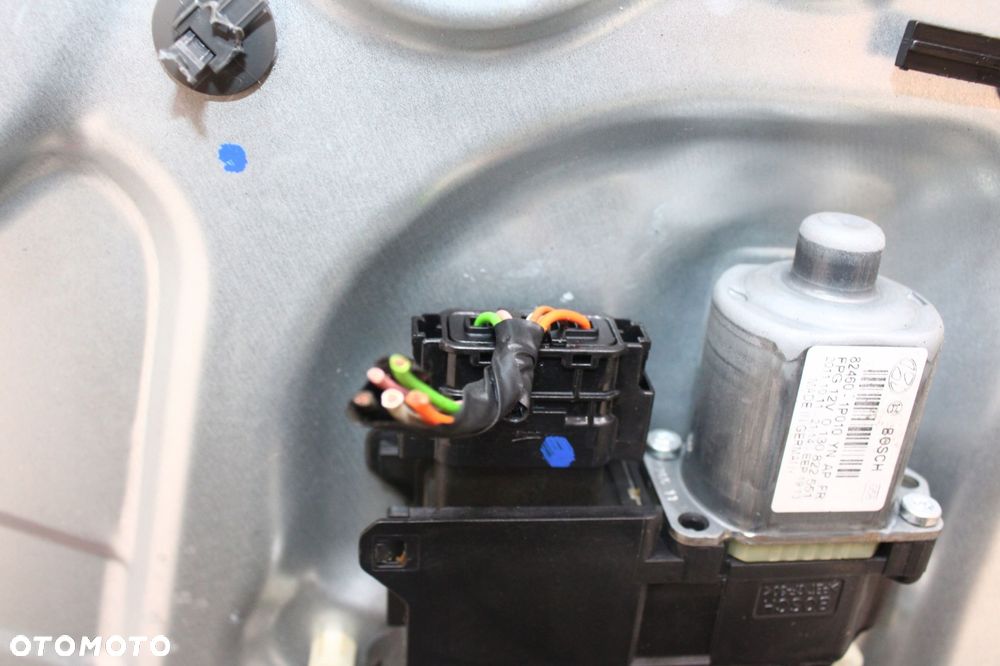 PODNOŚNIK SZYBY PRAWY PRZÓD KIA VENGA I 2009R- - 4