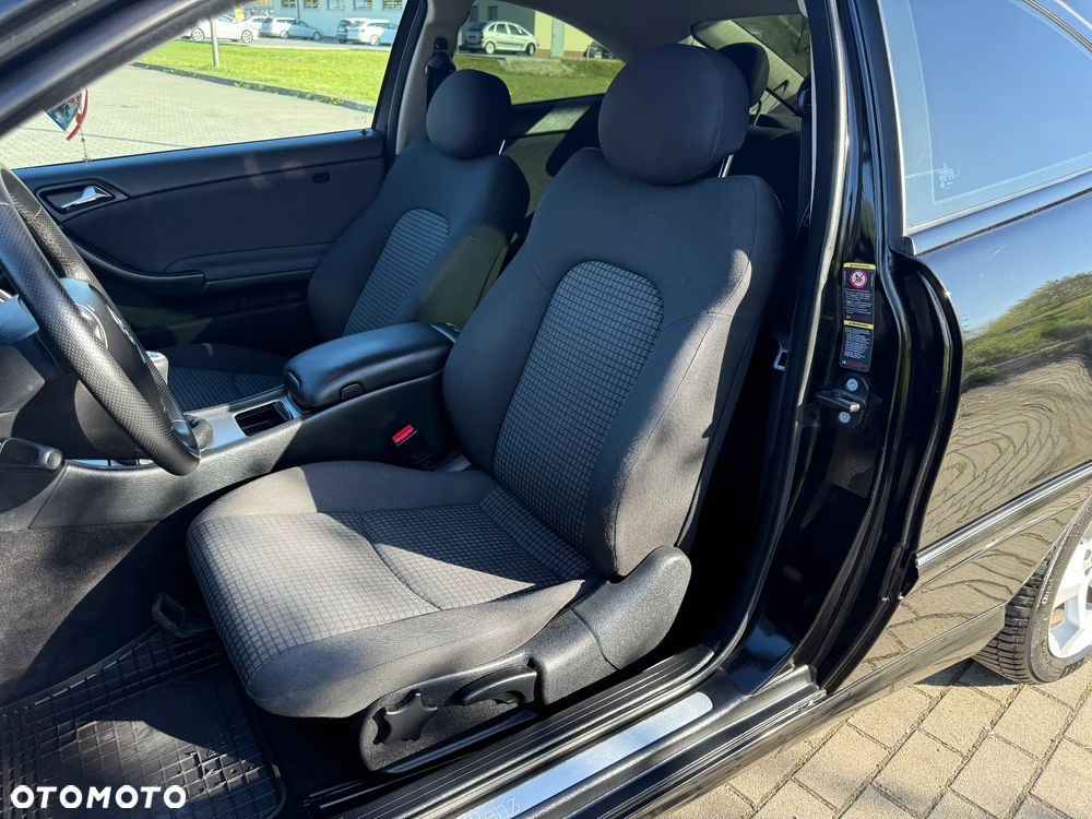 Mercedes-Benz Klasa C 180 Classic - 11