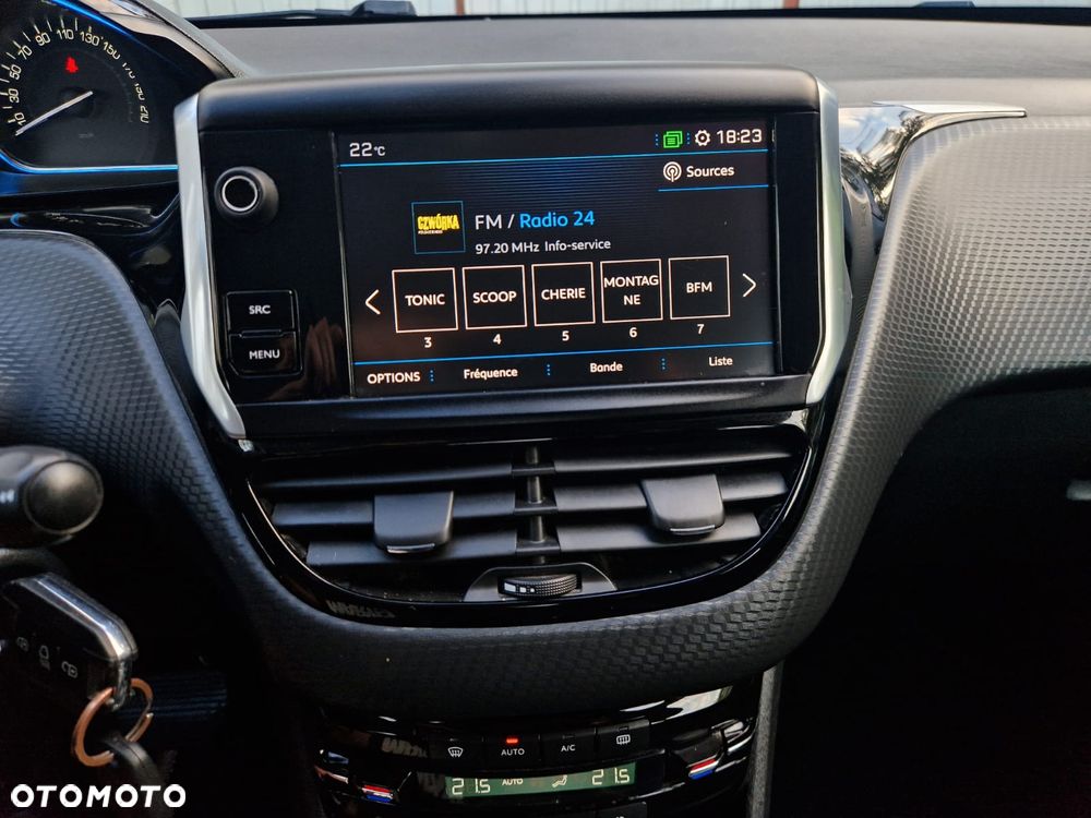 Peugeot 2008 - 22