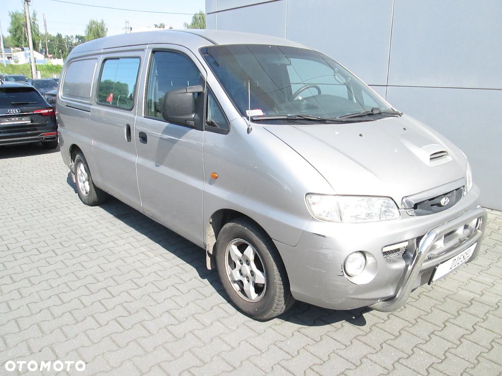 Hyundai H-1 - 3