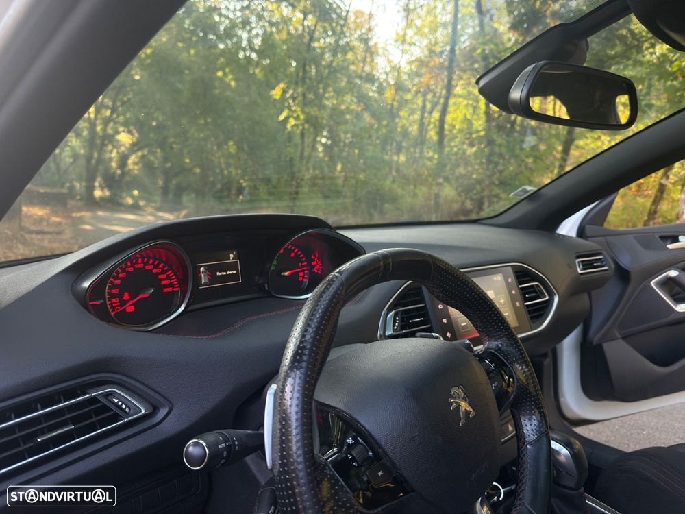 Peugeot 308 BlueHDi FAP 180 EAT8 Stop & Start GT - 10