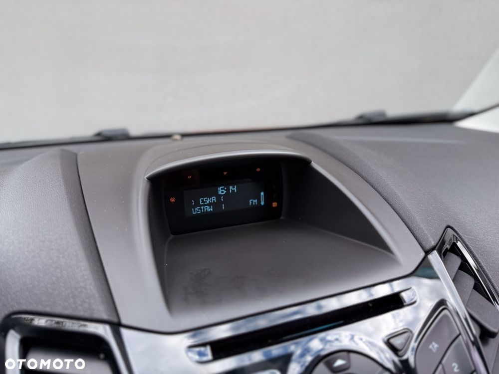 Ford Fiesta 1.0 EcoBoost Titanium - 32