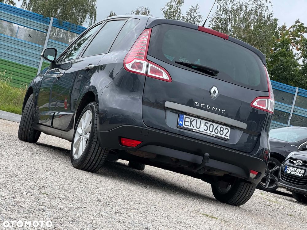 Renault Scenic 1.6 16V 110 Expression - 9