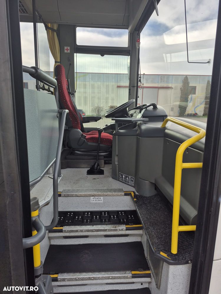 Mercedes-Benz INTOURO - 12