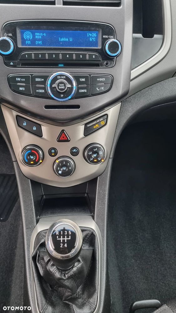 Chevrolet Aveo 1.6 LTZ - 19