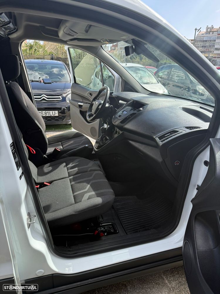 Ford Transit Connect - 13
