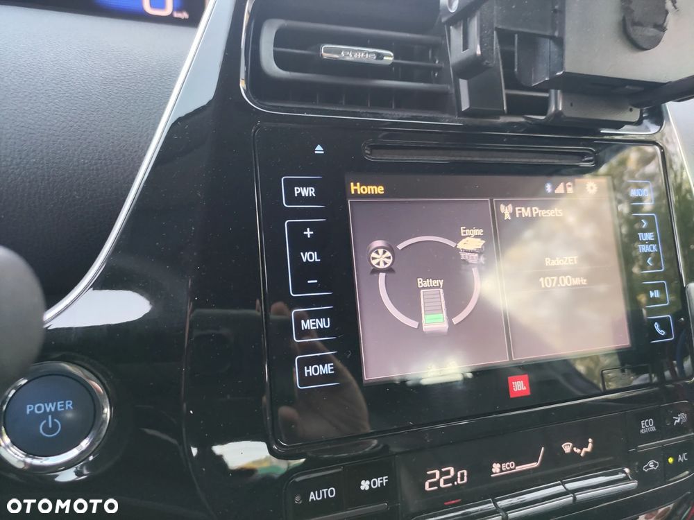 Toyota Prius Hybrid - 17