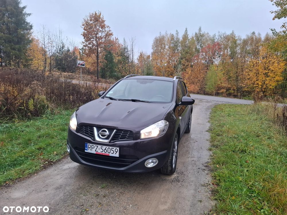 Nissan Qashqai 2010 photo 2