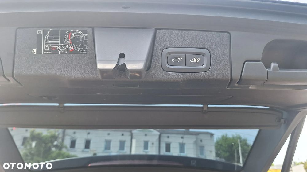 Volvo XC 60 - 8