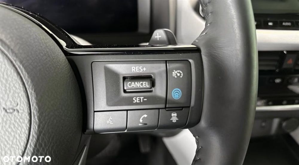Nissan Qashqai 1.3 DIG-T DCT TEKNA - 12
