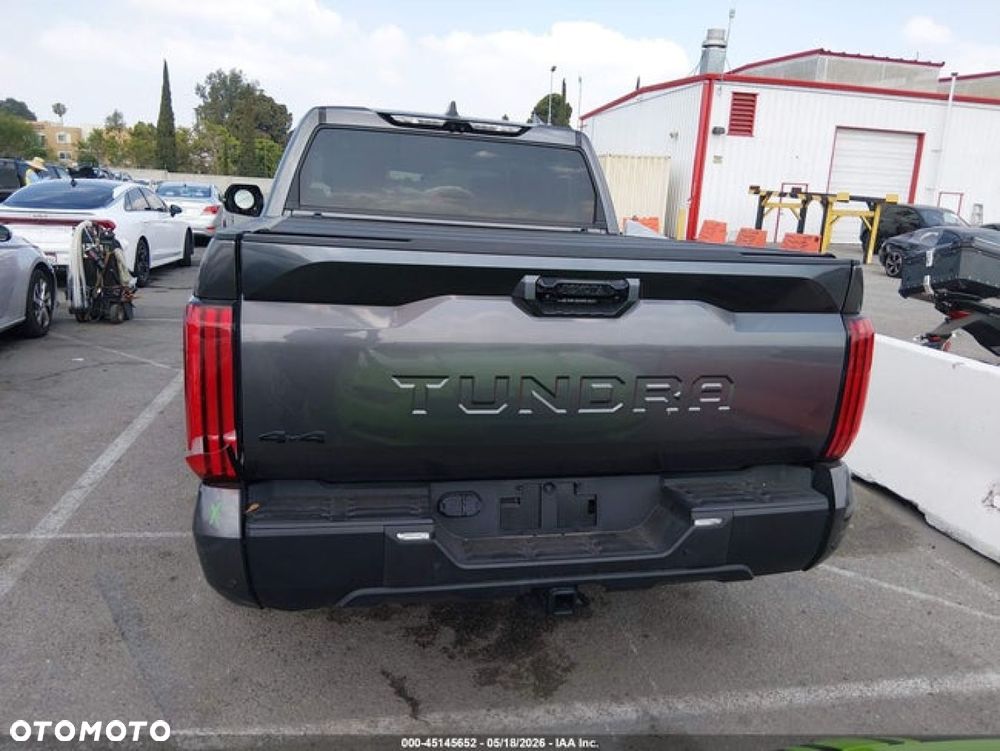Toyota Tundra - 6