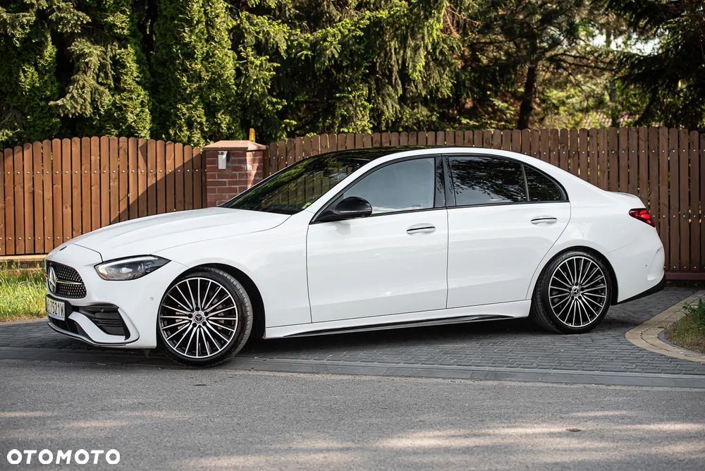 Mercedes-Benz Klasa C 180 mHEV AMG - 35