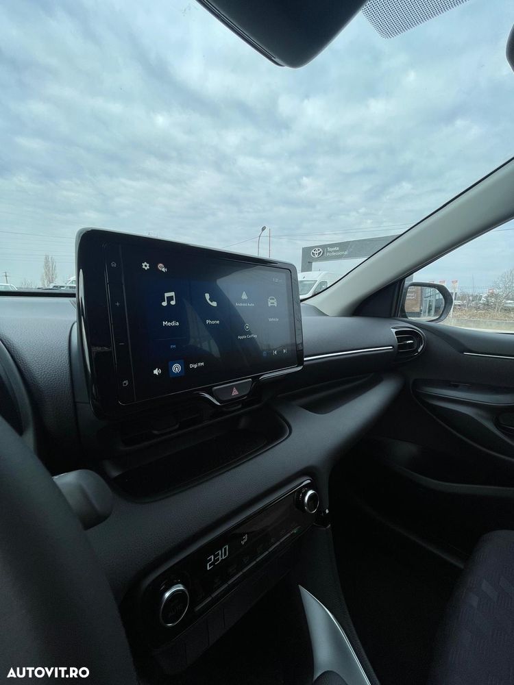 Toyota Yaris 1.5 VVT-i HSD Eco - 12