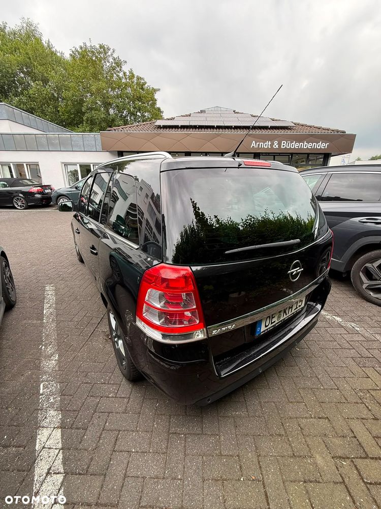 Opel Zafira 1.8 Design Edition - 4