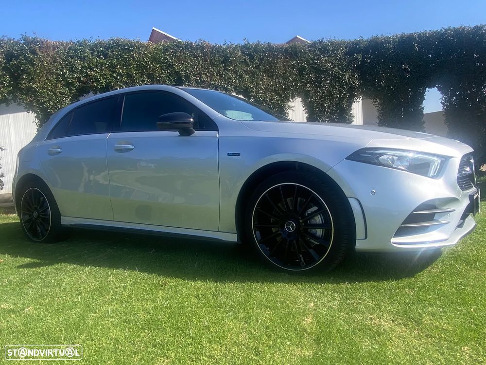 Mercedes-Benz A 250 e AMG Line - 9