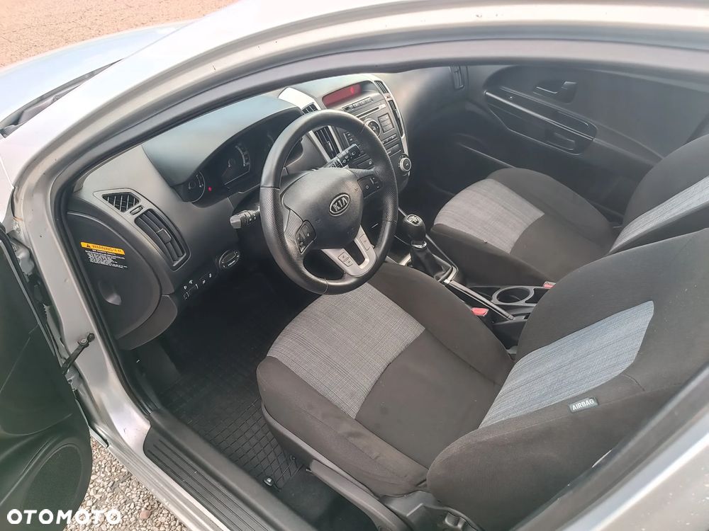 Kia Ceed 1.4 Comfort - 9