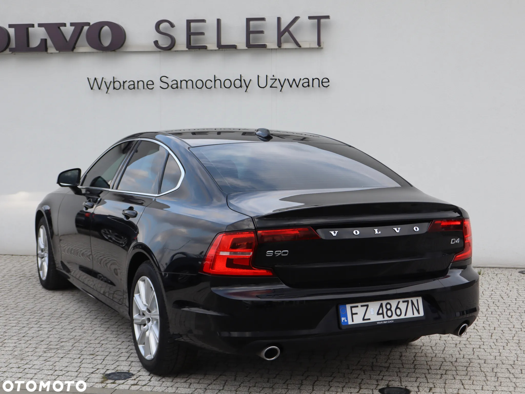 Volvo S90 D4 Momentum - 4