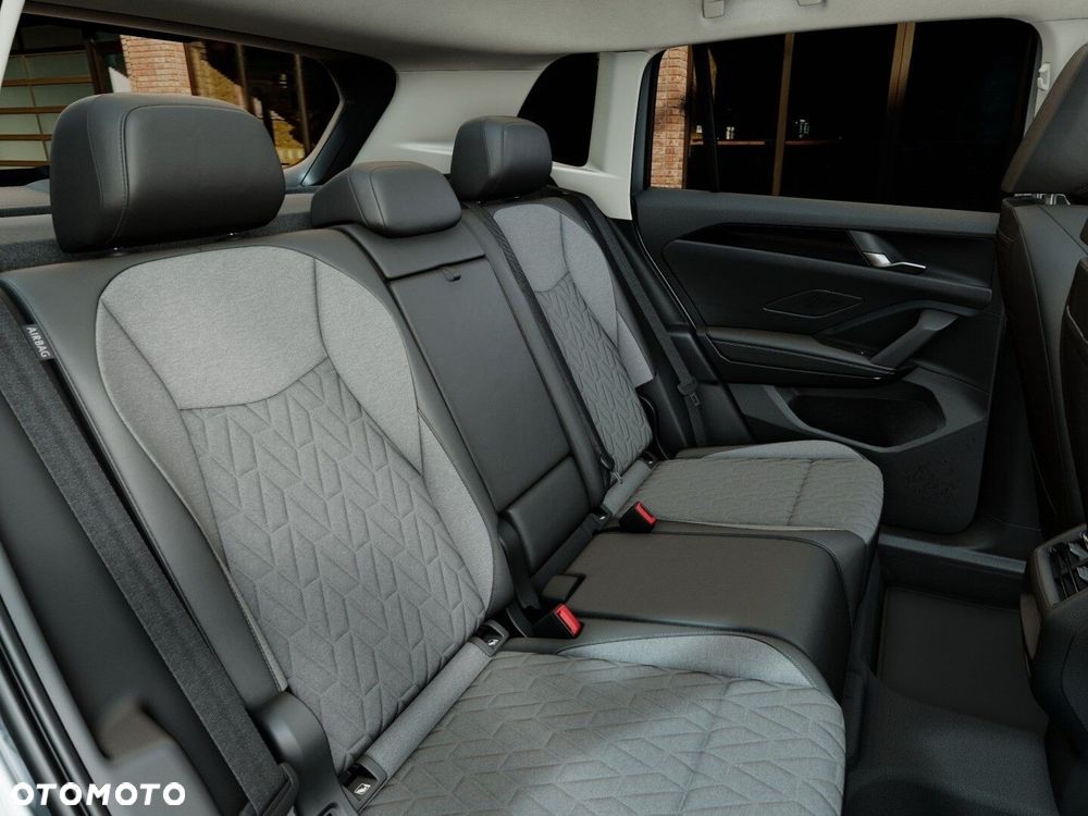 Volkswagen Tiguan - 12