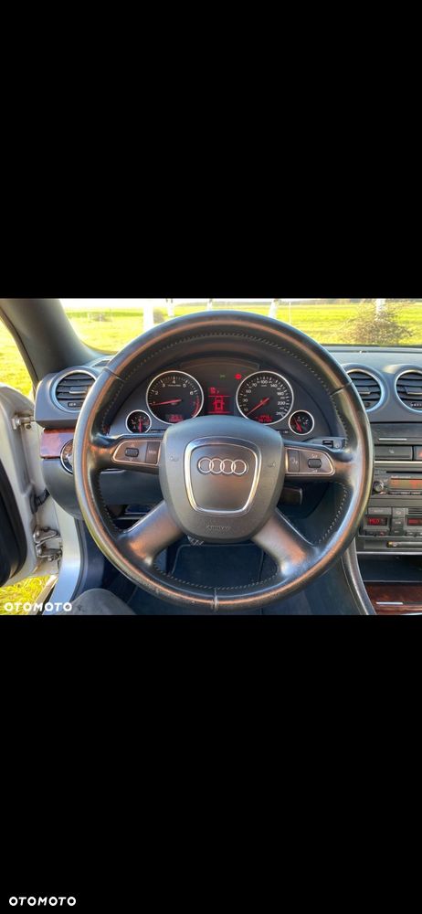 Audi A4 Cabrio 1.8 T - 26