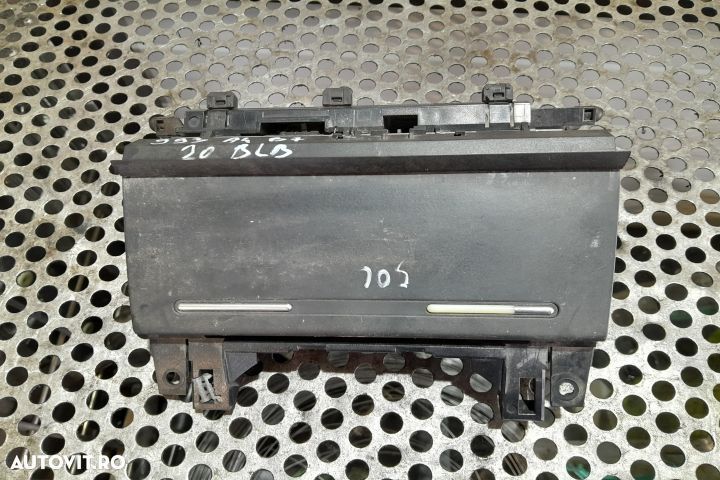 Scrumiera fata 8E0857951J Audi A4 B7 [2004 - 2008] Avant wagon 5-usi - 1