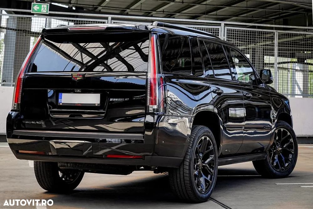 Cadillac Escalade - 14
