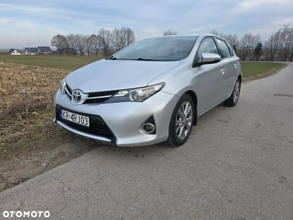 Toyota Auris 1.6 Premium Comfort MS - 1
