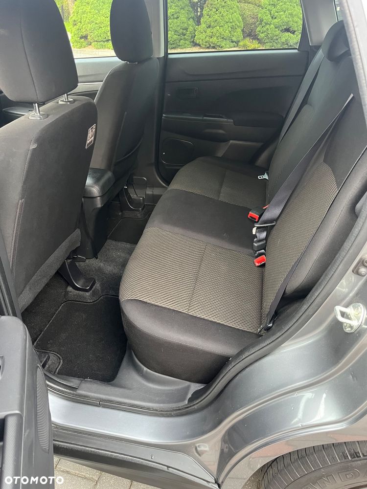 Mitsubishi ASX 1.6 Inform - 18