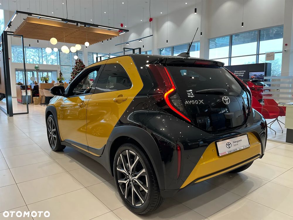 Toyota Aygo X Hybrid 1.5 Comfort e-CVT - 3